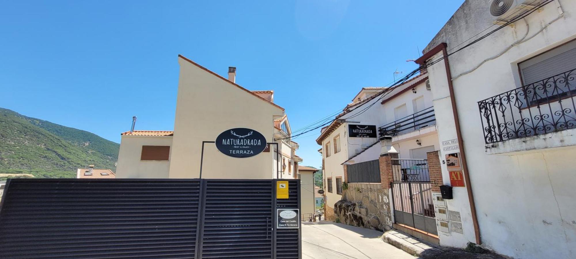 Casa Del Castillo By Naturadrada La Adrada Buitenkant foto